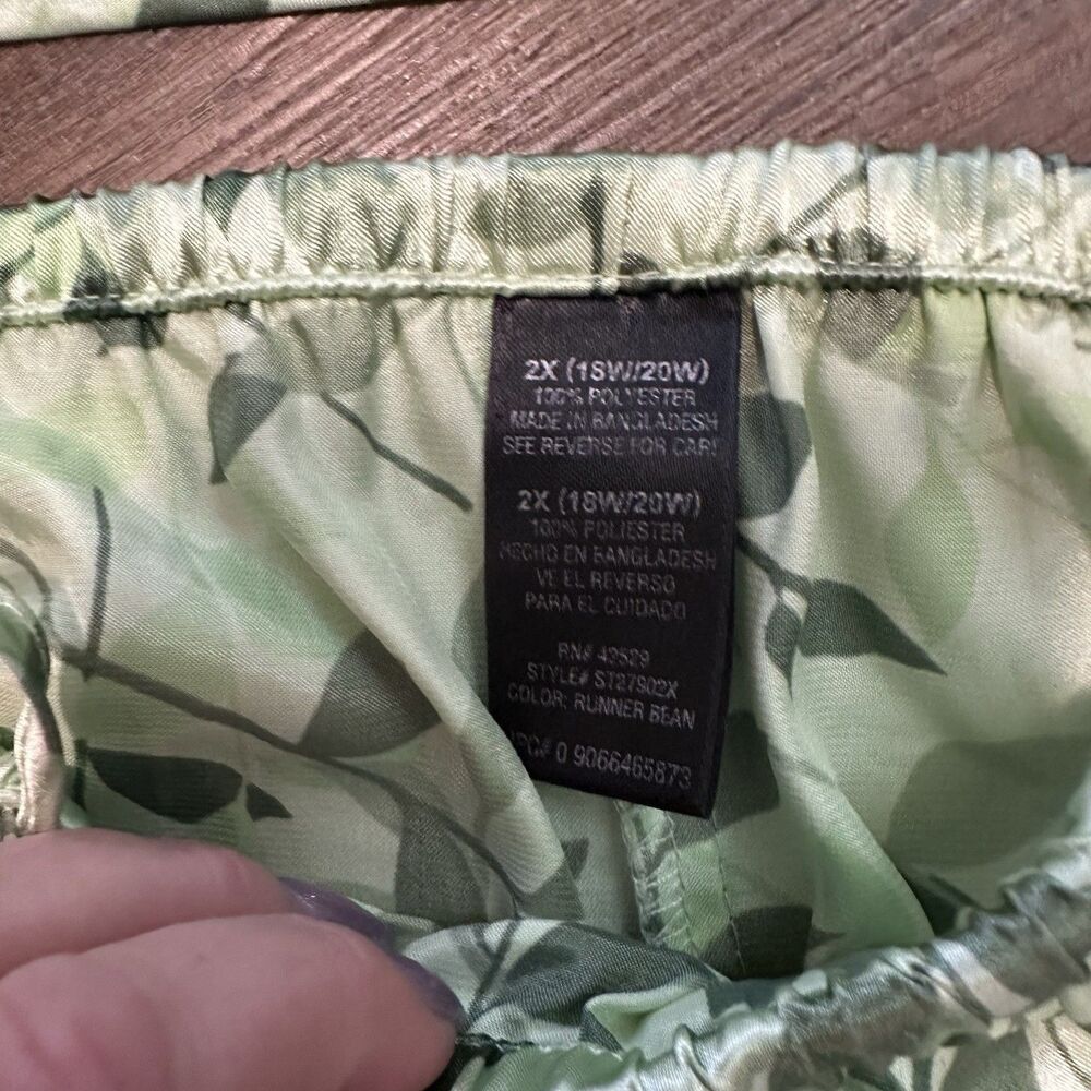Secret Treasures 2 Pack Satin Pajama Sets Leaf Print Green Tan 3X Tops 2X Pants - Picture 7 of 9